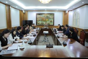 Thứ trưởng Nguyễn Văn Hùng chủ trì buổi làm việc về chương trình phối hợp tăng cường bảo vệ quyền tác giả trên môi trường số giữa Bộ VHTTDL và Bộ TT&TT